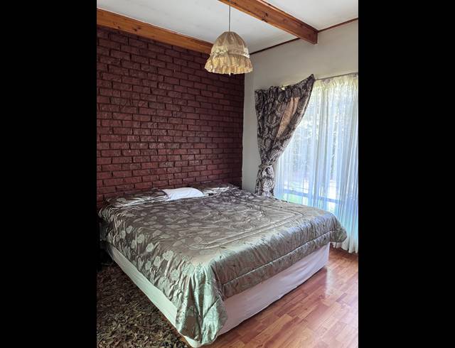 5 BEDROOM HOUSE FOR SALE IN CONSTANTIA PARK